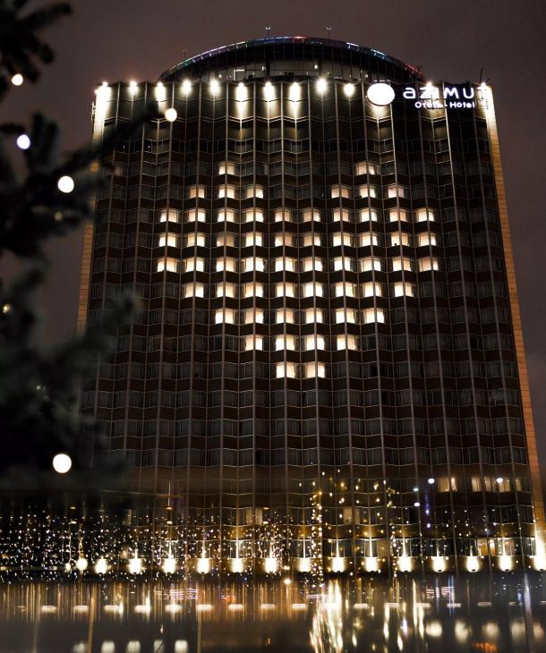 AZIMUT Hotels вновь включает любовь AZIMUT Hotels вновь включает любовь