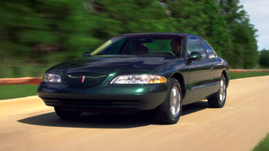 Photo of Пять метров двухдверной роскоши: как появилось купе Lincoln Mark VIII и чем оно уникально